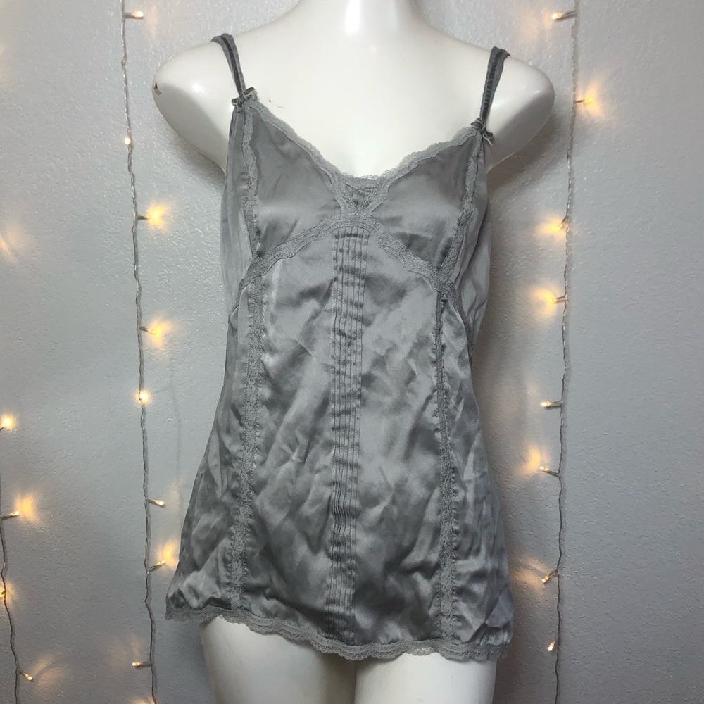 White House black Market Grey chemises